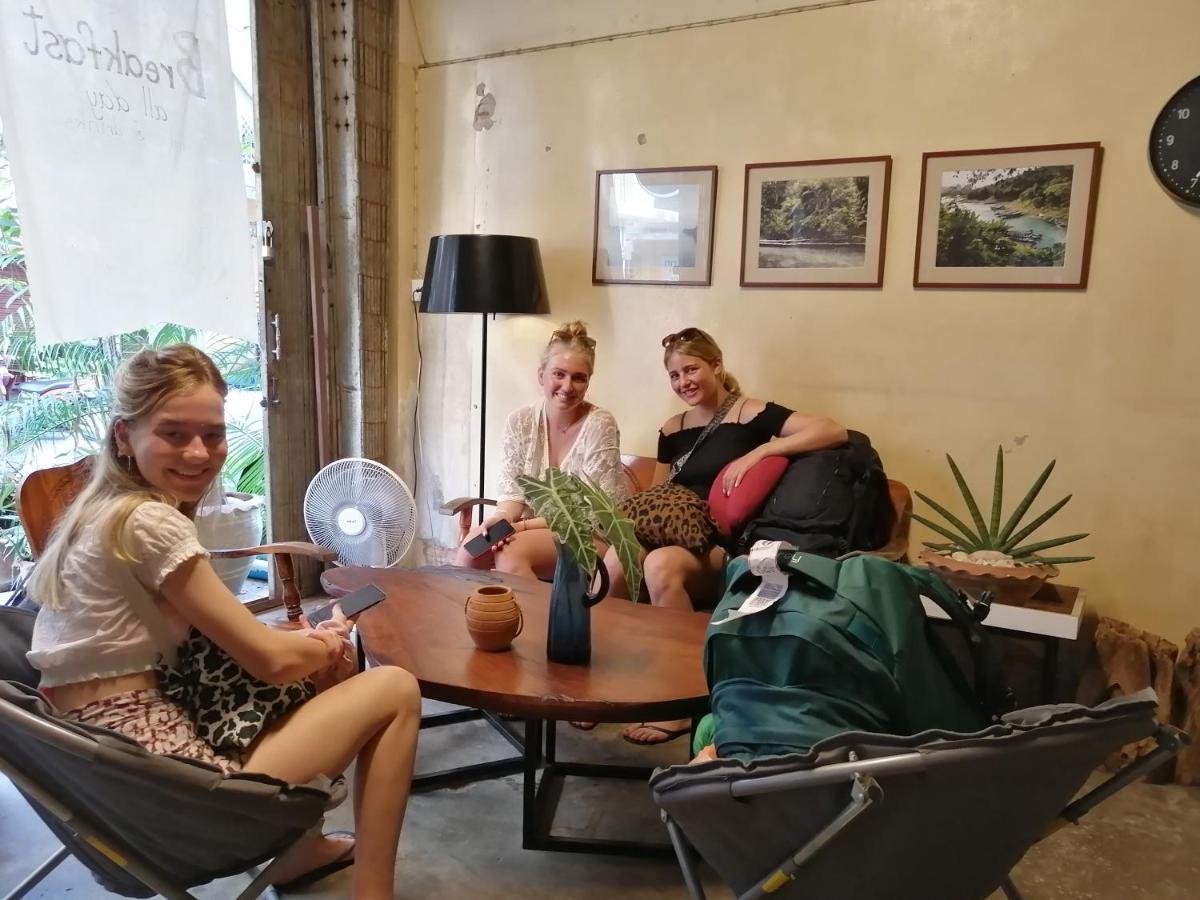 Boundary Hostel And Cafe Surat Thani Exteriér fotografie